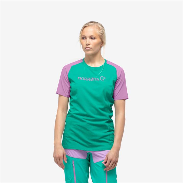 Norrona Fjora equaliser lightweight violet tulle/arcadia Damen T-Shirt